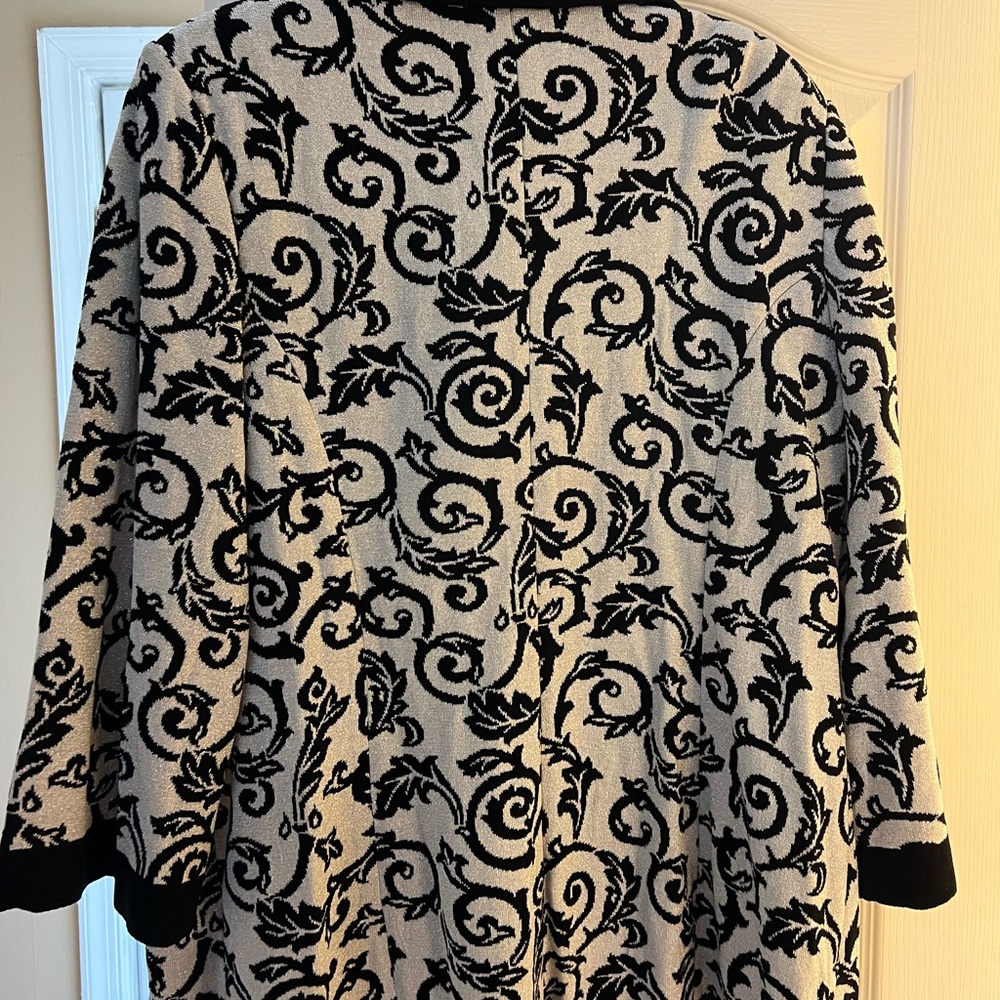 Elegant Black and Cream Patterned Women's Coat